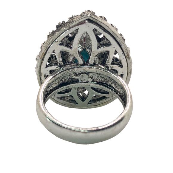 Silver Oversize Teardrop Rhinestone Statement Ring - Size 6.5 - Picture 6 of 7